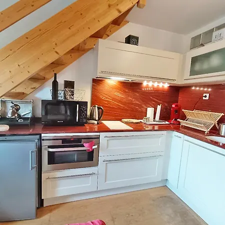 Le Nid De Juliette, T3 Duplex, Parking, Cave